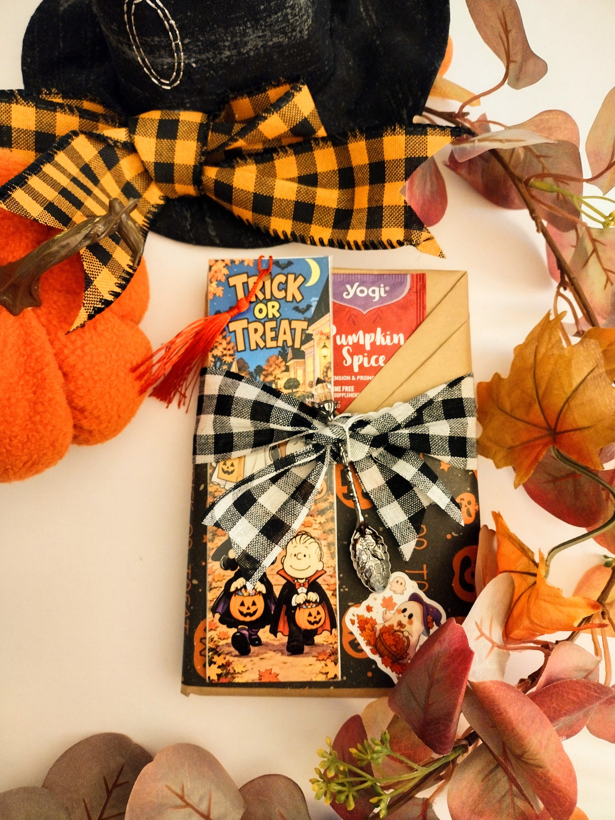 Book # 146 - Halloween Tale in 1984, Creepy Trick or Treaters, Horror